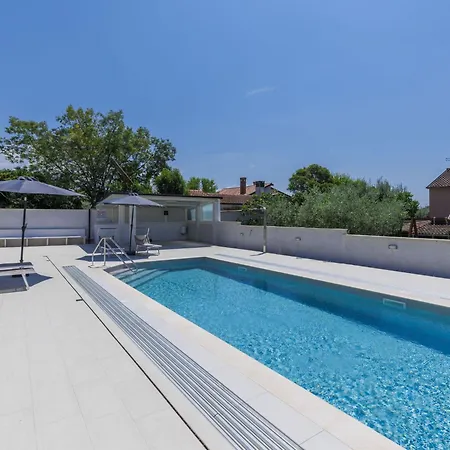 Galici-5 By Interhome