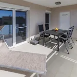 Galici-5 By Interhome דירה *