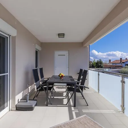 Appartamento Galici-5 By Interhome