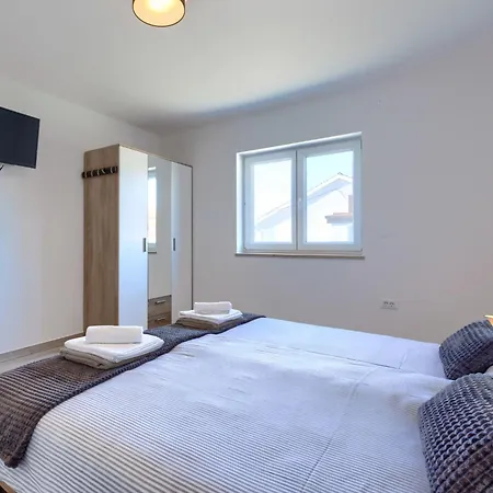 Galici-5 By Interhome Apartament