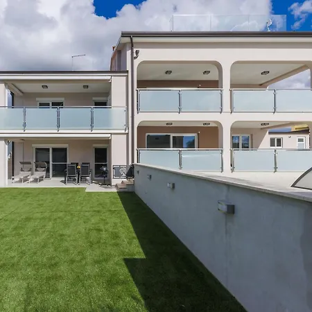 Appartamento Galici-5 By Interhome *