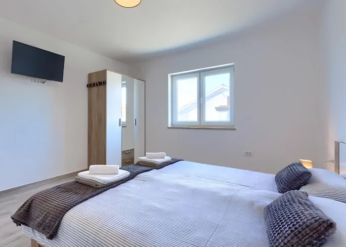 Galici-5 By Interhome Appartement