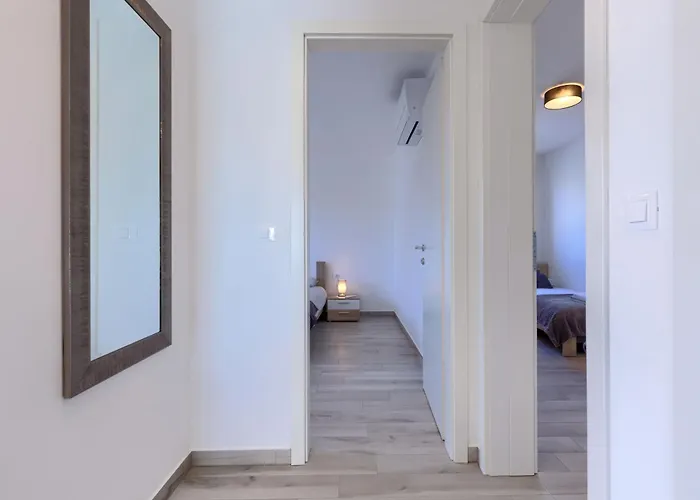 Galici-5 By Interhome Appartement